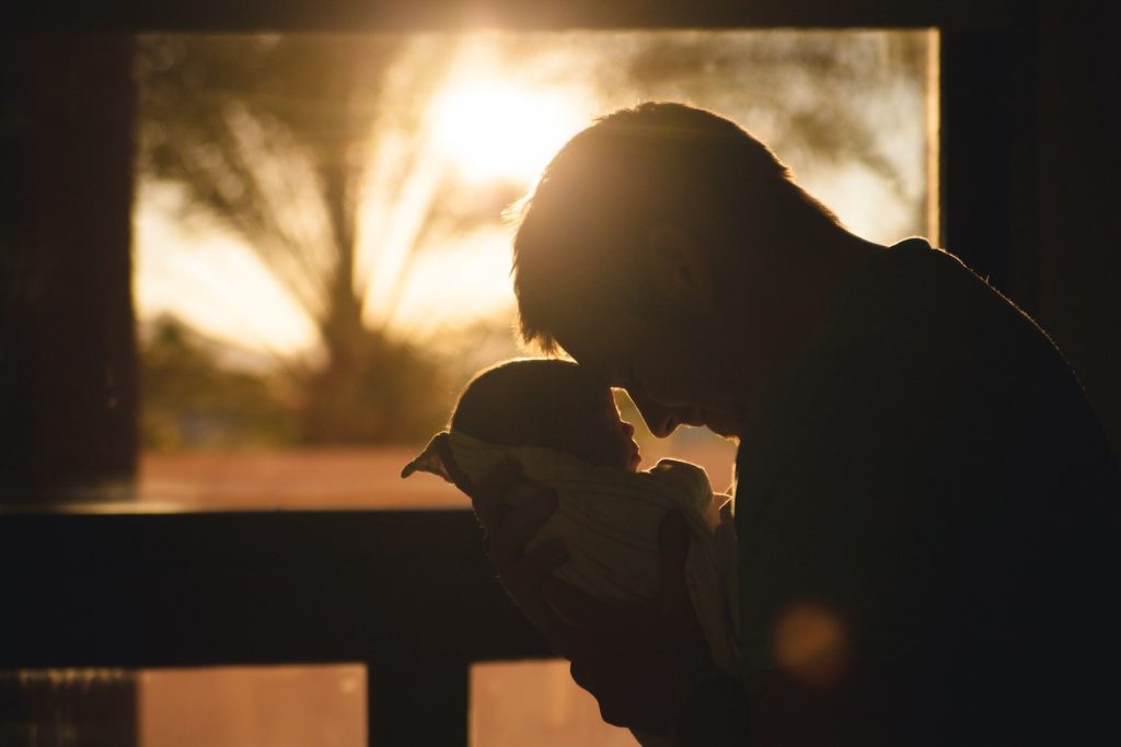 Experts said that mothers' and fathers’ mental health are intertwined, and tackling dads could help boost moms. PHOTO  BY JOSH WILLINK/PEXELS 