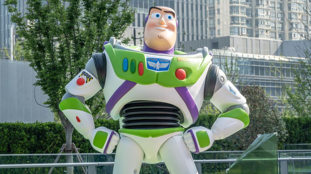 The controversial ‘Lightyear’ remains available In the Disney+ library