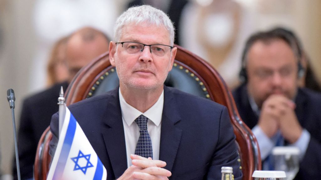 Alon Ushpiz, director-general at Israels Ministry of Foreign Affairs, looks on during the Negev Forum's first Steering Committee meeting in the town of in Zallaq, south of the Bahraini capital of Manama on June 27, 2022. Acoording to latest reports, Israel and Bahrain will soon sign a free trade agreement, and the island kingdom can serve as a gateway to widening ties with Arab countries in the Gulf, the Jewish state’s envoy to Manama said on Sunday. PHOTO BY MAZEN MAHDI/GETTY IMAGES 