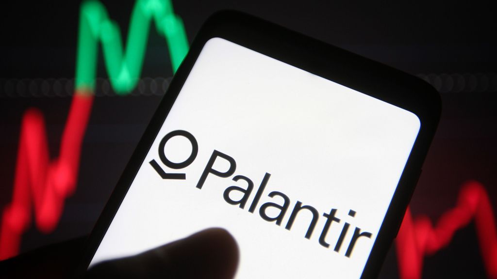       Palantir Technologies, Inc. reported Monday after market close second-quarter results that came in line and issued upbeat guidance. PAVLO GONCHAR/GETTY IMAGES  