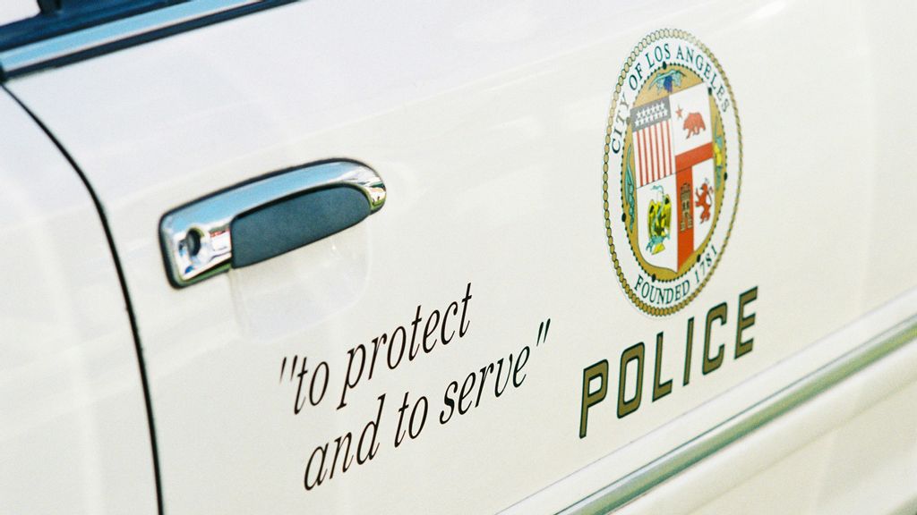       A picture of an LAPD police car. Proposition 47 would make theft and fraud from a felony to a misdeamor upto to $950. (NICK PAGE/UNSPLASHED) 