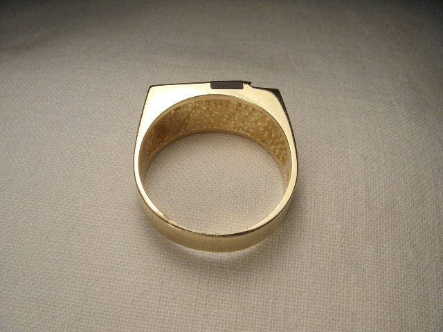 Handsome Estate 14k Yellow Gold Inlaid Black Onyx Diamond Mens Ring Ebay