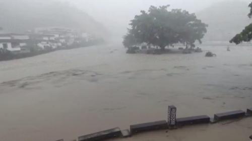 中國廣東大水雨4人死 專家：明日雨會落上粗