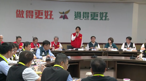 落南視察雲嘉南重建進度 賴總統共災民賠禮