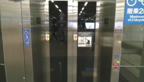 北捷北門站電梯落樓雄雄降真緊 旅客驚一趒