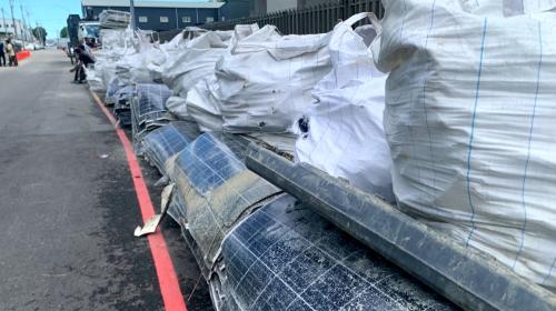 廢太陽能枋囤路邊 回收業者予人檢舉、食罰單