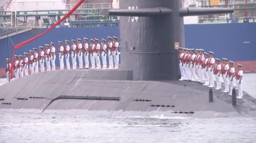 海虎藏水艦救難蓋落去 官兵欲處理才跋落海
