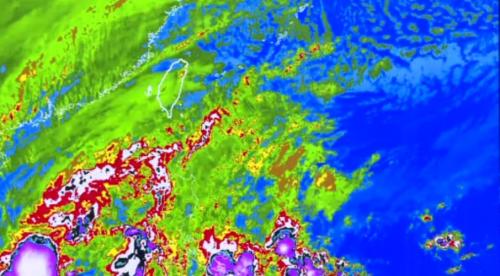 風颱帕布上緊下暗形成 拜一拜二會摔大雨