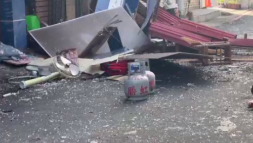 新營透天厝gá-suh桶爆炸2傷 附近十戶受牽連