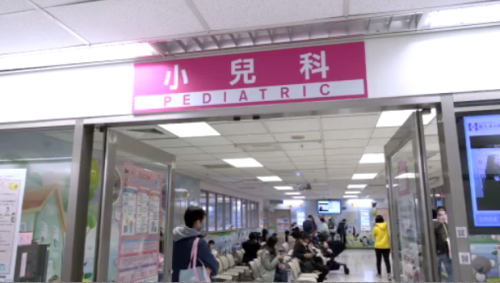 過年後流感疫情滾絞 診所一暗就7人快篩確診