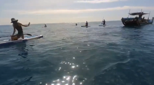 粉鳥林景點耍水𨑨迌 遊客佮漁民捷起衝突 