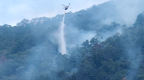 南投埔里火燒山拍化閣著火 湠燒倚40公頃