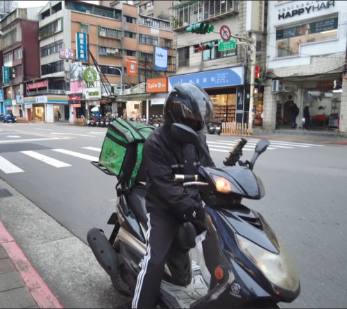 外送員專法三讀通過 逐張單報酬至少有45箍