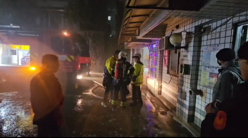 基隆昨暗有社區火燒厝 1消防、1住戶不幸死亡