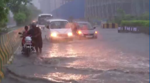印度連紲幾若禮拜摔大雨 當局發佈紅色警戒
