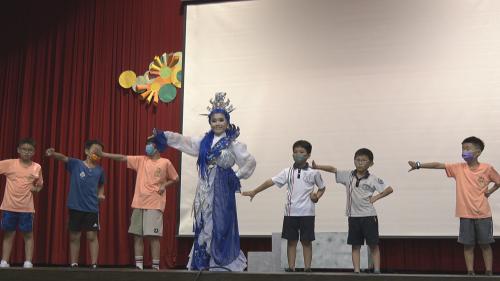 彰化新和興總團拚藝術湠根 教囡仔搬歌仔戲
