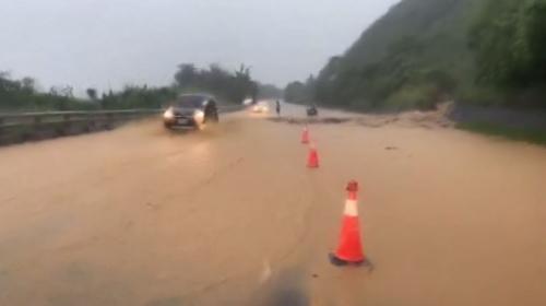 中南部大雨特報 投嘉南高屏部份地區停班課