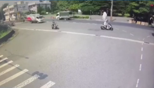 拖車倒斡無讓直行車 20歲大學生當場予挵死