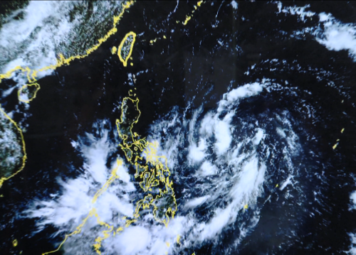 輕度風颱「紅霞」咧欲形成 海警上緊拜四發佈