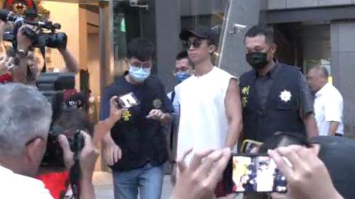 孫安佐和經紀人紮瓦斯火銃 昨昏予警方約談