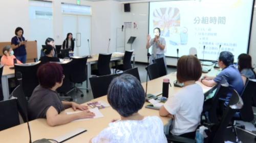 新北市圖辦課程 訓練志工用台語佮民眾互動