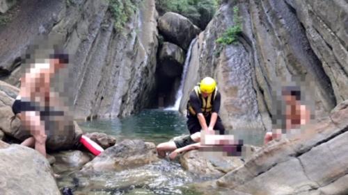 臺南千層岩水沖駐水意外 1大學生送醫不治