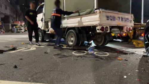 高雄有貨車挵路邊 拒絕快篩.罰18萬吊銷駕照