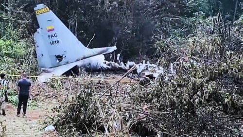 哥倫比亞軍機失事66死 懷疑發動機著火造成