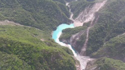 雨水期欲到 外界驚花蓮2積水湖崩岸做大水