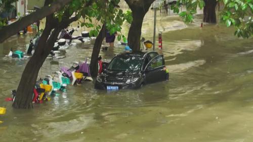 廣西摔大雨、積水1米深 印尼火山烌衝4千米懸