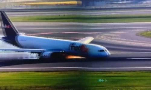 頭前輪放袂落 FedEx波音767貨機鑢塗跤降落