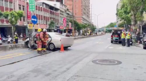 北大國小車禍3死12傷 78歲駕駛高速挵人陣
