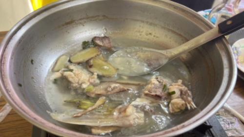 南投小食店刣刺䲅招待朋友 8人中毒、頭家死
