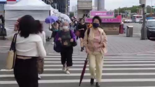 桃園早起14.5度  拜四閣一陣.強度倚冷氣團