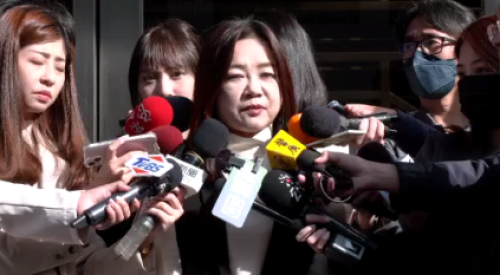 國造藏水艦洩密案列被告 馬文君：行使職權煞予人抹烏