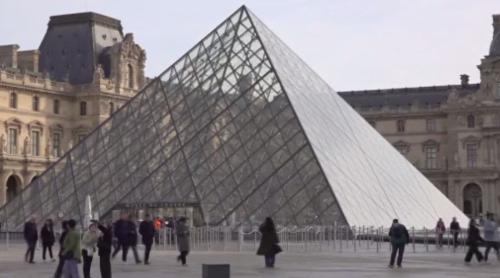 羅浮宮：建築結構舊 關一搭展示廳、部份辦公區