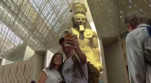 大埃及博物館開幕 圖坦卡門墓壙珍寶唌人目