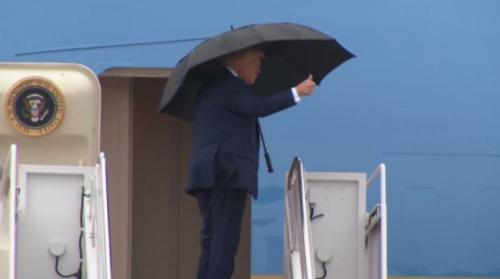 川普出發訪中東 欲發表演說、主持和平峰會