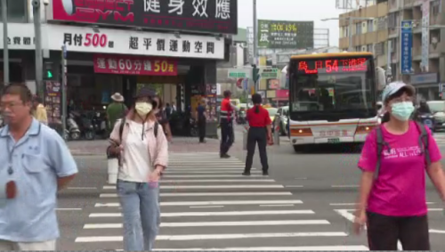 巨業客運閣駛搢向、校車挵死人 盧秀燕：大執法無期限