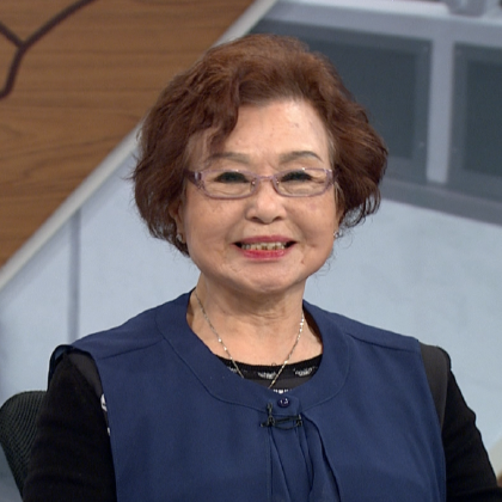 紀露霞