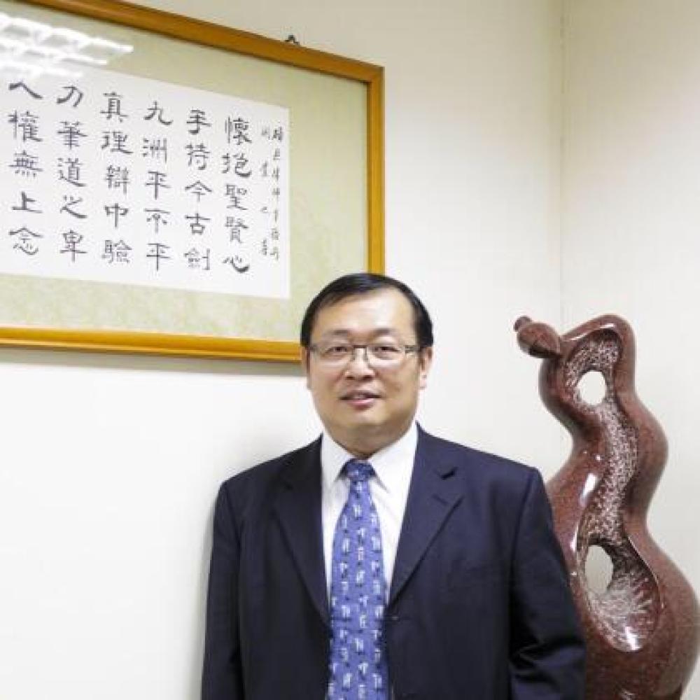 裘佩恩(現場連線)