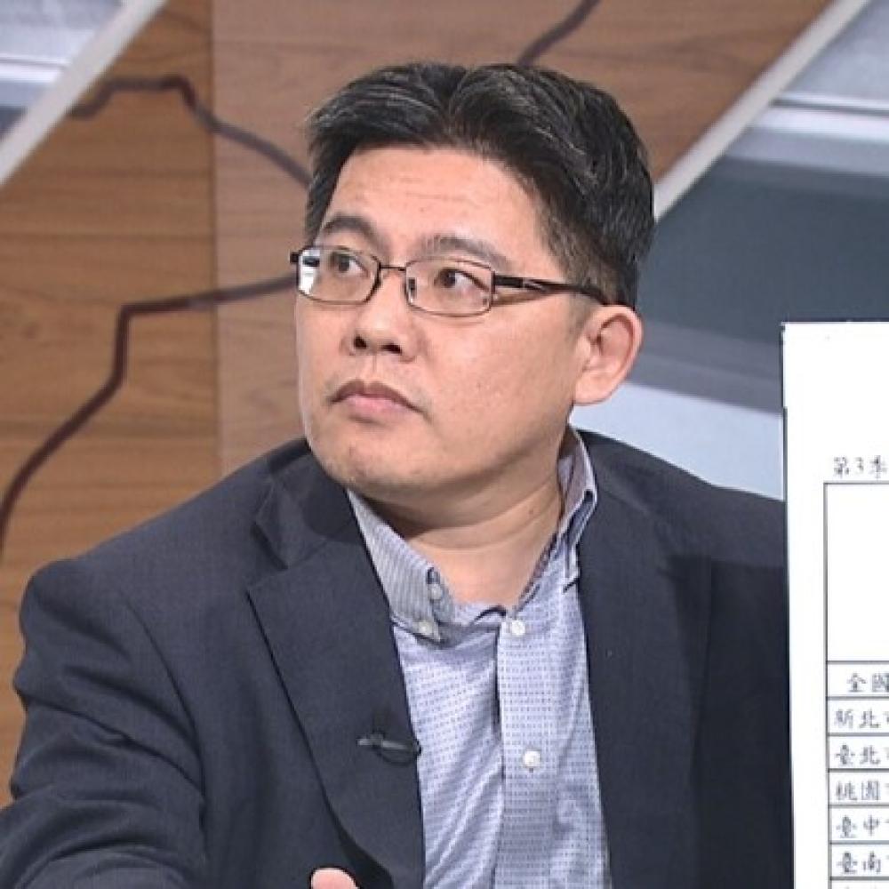 邱顯智