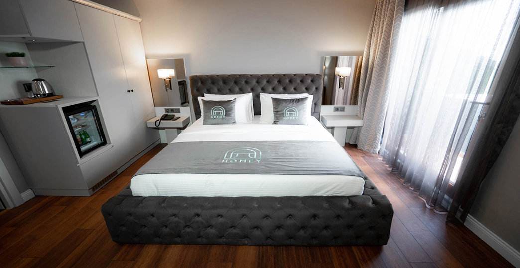 Homey Airport Hotel