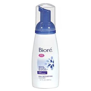 picture of Biore 4-in-1 Detoxifying Cleanser