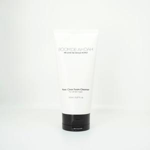 picture of BOOM DE AH DAH Pore-Clear Foam Cleanser