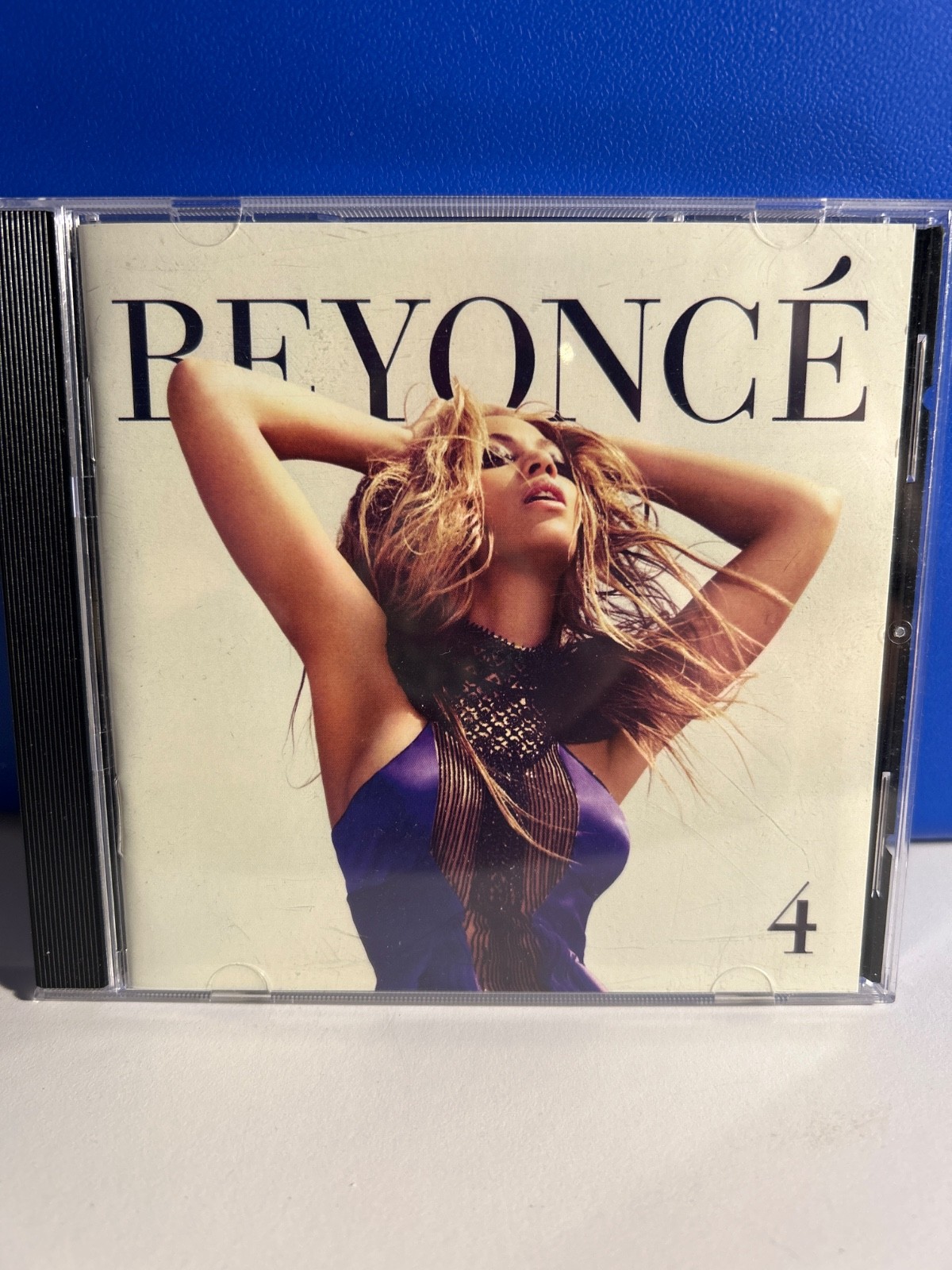 Beyonc'e 4 14 Tracks……….………. CD