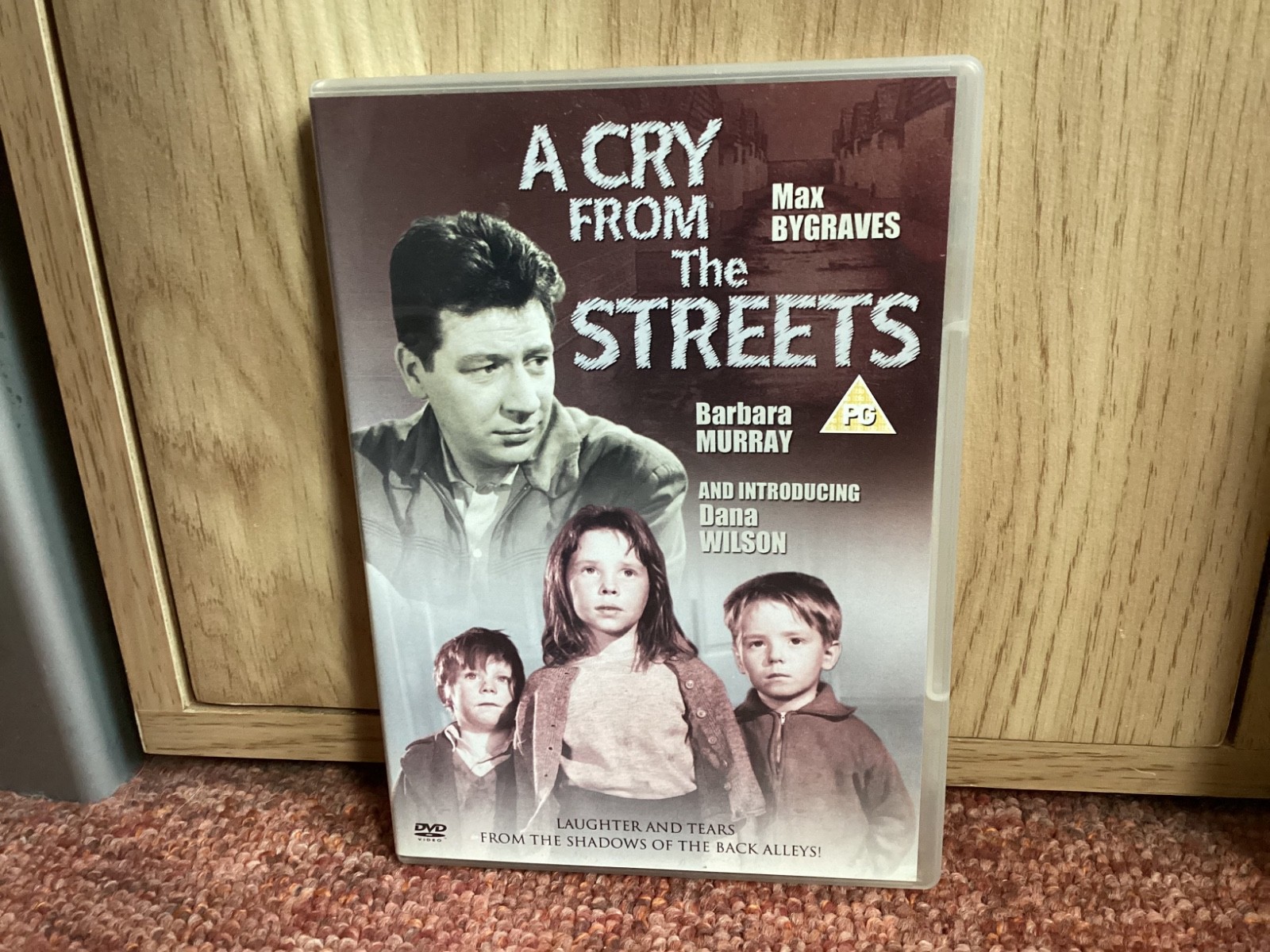 A Cry From The Streets Drama, General DVD Region 2 Dd Home Entertainment