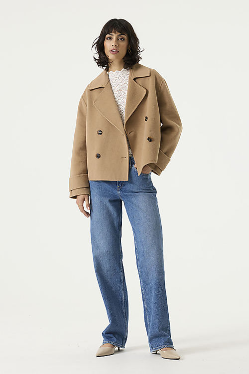 Kurze Wolljacke - Cognac