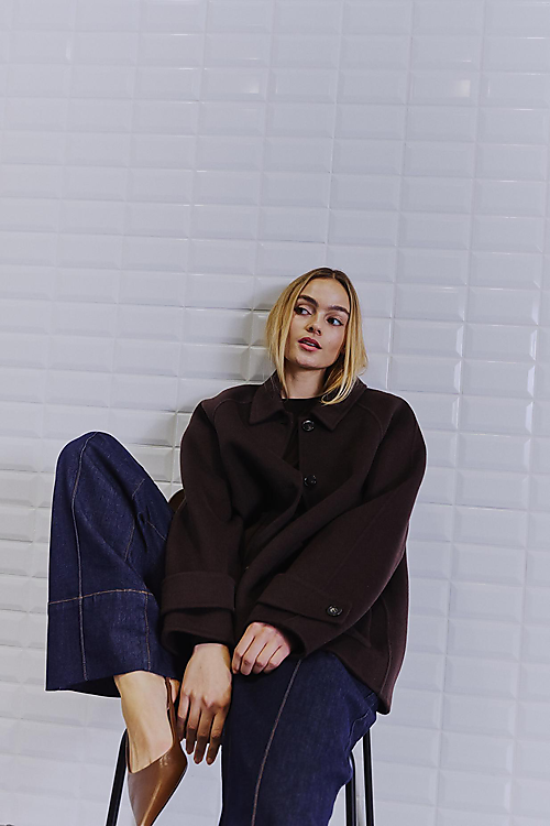 Lucia Wolljacke - Braun
