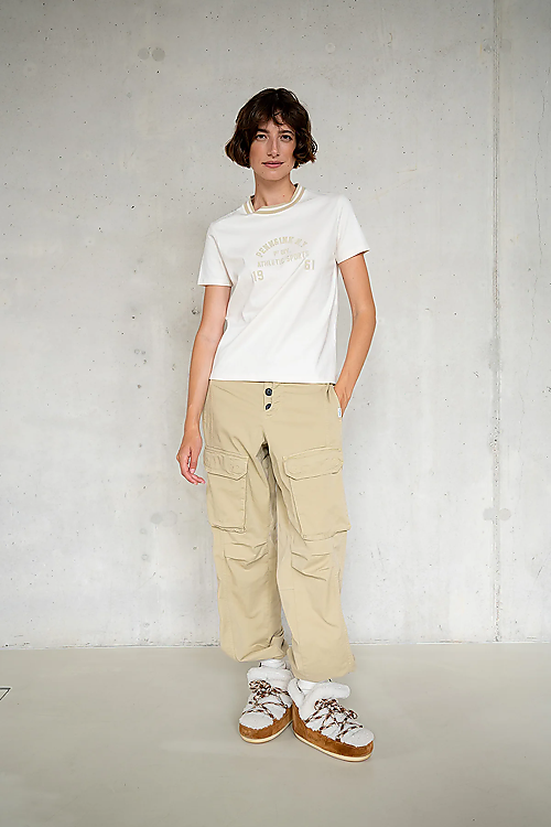 T-Shirt mit Schriftzug - Beige